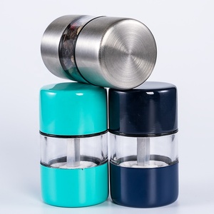 Gadgets de cuisine uniques en acier inoxydable, <span class=keywords><strong>mini</strong></span> <span class=keywords><strong>salière</strong></span> et <span class=keywords><strong>poivrière</strong></span> portable, petit moulin à épices pour la cuisine en <span class=keywords><strong>camping</strong></span> - Product Image 6