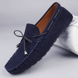 Chaussures décontractées pour hommes Mocassins à enfiler en cuir suédé classiques originaux Mocassins à pois pour hommes - Product Image 2