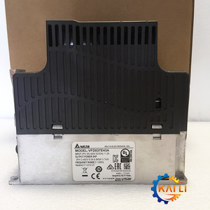 Variateur de fréquence Delta VFD-E VFD022C43A-21 Triphasé Basse Tension Usage Général - Product Image 4