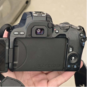 Used <strong>Canons</strong> <strong>EOS</strong> <strong>200D</strong> DSLR Camera with 50mm F1.8 Prime Lens Fully Functional Ideal for Portrait Vlog Travel Shooting - Product Image 6