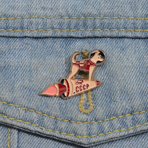 Pins de esmalte Space Dog, broches y insignias de solapa con diseño de cachorro astronauta en coche espacial, joyería de pin de animal de dibujos animados divertido para mochilas y <span class=keywords><strong>ropa</strong></span> - Product Image 5