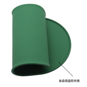 Weiche Ovale Silikon-Futtermatte, Wasserdicht und Rutschfest für Hunde und Katzen, Nicht Klebend, Leicht zu Reinigen, Haustierzubehör - Product Image 6