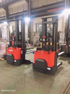 Apilador Eléctrico EverLIFT ELES de 1.5 Toneladas y 2 Toneladas, Tipo Montacargas con Operador a Bordo, Elevación de 5M 5.5M 6M, Apilador Eléctrico de Paletas con Batería de Iones de Litio - Product Image 5