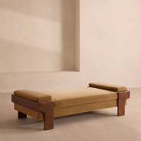 Banc de chambre pratique en chêne vintage américain, ottoman rembourré pour le pied de lit, élément de design intérieur de luxe pour suite parentale