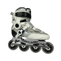 Patins à roulettes de slalom Chaussures de sport Roulettes pour femmes et hommes Hiver Coque en fibre de carbone Roues en PU Professionnel