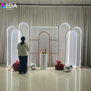 Arche de mariage romantique LEDA, éclairage de scène LED, toile de fond dorée en fer, accessoires métalliques pour la décoration de mariage - Product Image 3