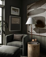 Fauteuil individuel moderne et minimaliste, durable, artisanal, luxueux, en tissu crème, pour salons et chambres d'hôtel
