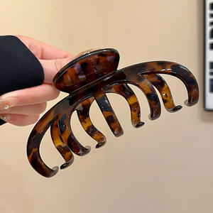 Pinzas de Pelo con Diseño de Leopardo, Venta al Por Mayor de Fábrica, Pinzas de Pelo de Plástico Esmerilado de Alta Calidad para Mujer - Product Image 4