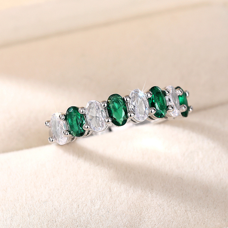 Q884 white gold