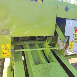 Offre Spéciale mini presse à foin d'occasion <span class=keywords><strong>Claas</strong></span> <span class=keywords><strong>650</strong></span> 65 Markant avec une largeur de ramassage de 1.85m - Product Image 2