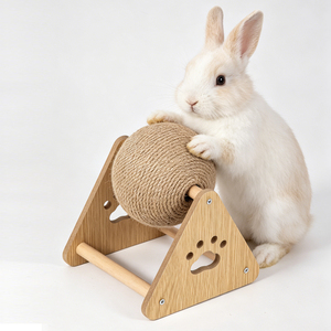 Jouet à gratter pour lapin, rouleau triangulaire en bois massif, rotatif pour la mastication et le soulagement du stress - Product Image 2