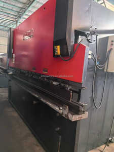 Presse <span class=keywords><strong>plieuse</strong></span> CNC 160T 4000mm pour tôles en acier inoxydable, machine à plier l'acier, <span class=keywords><strong>plieuse</strong></span> métallique à vendre - Product Image 2