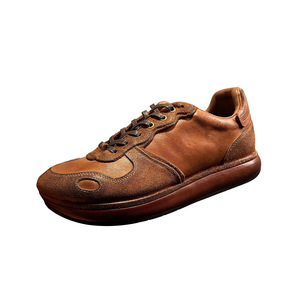 QHCCID Chaussures de marche décontractées pour hommes en cuir véritable marron, fabriquées à la main en Italie, en cuir de cheval, style rétro, avec amorti et talon bas - Product Image 1