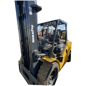 Montacargas Diésel Usado Komatsu de 5 Toneladas FD50 con Motor Komatsu de Gran Potencia, Mástil de 2 Etapas de 4 m, Precio Competitivo, Gran Oferta - Product Image 1