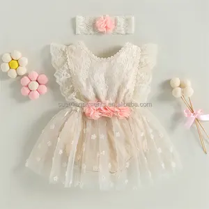 1 pièce de vêtements pour bébés RTS avec logo personnalisé barboteuse d'été sans manches en dentelle florale avec bandeau à nœud pour bébé fille