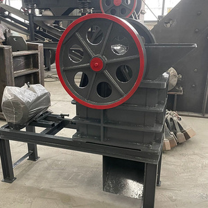 Vente directe usine – Concasseur à mâchoires portable d'occasion à moteur diesel, petit modèle, avec convoyeur et alimentateur - Product Image 5