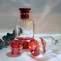 Flacon de parfum en verre transparent Mountain Base avec bouchon électroplaqué et pompe pulvérisatrice pour emballage cosmétique et de parfum