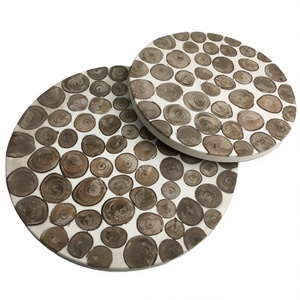 Planche à fromage en résine naturelle de designer/planche à découper en résine et bois planche à découper en bois décor de table pour la maison et la cuisine - Product Image 1