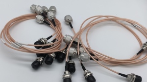 Câble <span class=keywords><strong>coaxial</strong></span> RG6 avec connecteur mâle F plaqué or de type coudé <span class=keywords><strong>Adaptateur</strong></span> AV pour antenne TV en nylon tressé pour câbles de communication - Product Image 4
