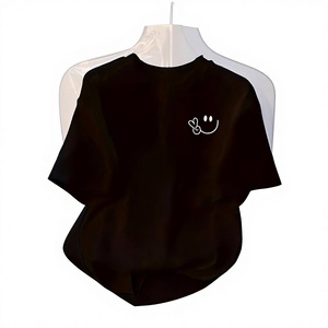 Camiseta Negra de Manga Corta para Hombre con Estampado de Sonrisa de Dibujos Animados, Corte Regular, Cuello Redondo, Informal, de Algodón, Diseño Personalizado, Talla Grande - Product Image 1