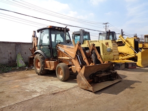 CASE 580M d'occasion en bon état, machine de chantier d'occasion, CASE 580M 580L 580N d'occasion à bas <span class=keywords><strong>prix</strong></span> en stock - Product Image 3