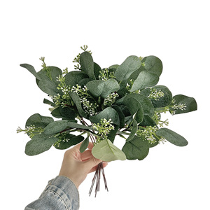 ใบยูคาลิปตัสเทียมดอกไม้ผ้าไหมสีเขียวดอกไม้ในร่มกลางแจ้งงานแต่งงานตกแต่งบ้านจำลอง - Product Image 5