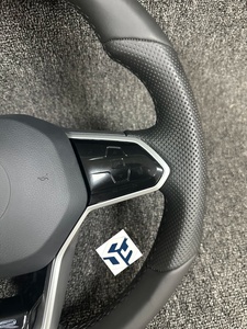 พวงมาลัยหนังแท้แบบกำหนดเอง ใช้ได้กับรถยนต์ Volkswagen <span class=keywords><strong>VW</strong></span> Golf 4 5 6 6r 7 7r 7.5 8 R POLO GTI GTD MK4 8 7 6 5 MK7 Mk8 <span class=keywords><strong>Scirocco</strong></span> - Product Image 3