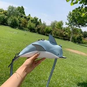 Sac à main en PU décontracté élégant pour femmes avec forme de dauphin mignon sac à main personnalisé drôle avec fermeture à glissière motif de bonbons sac Ita - Product Image 2