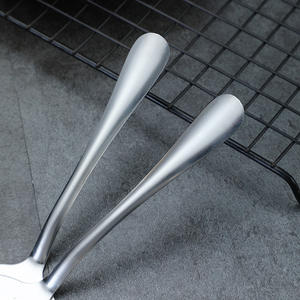 Pelle à gâteau en acier inoxydable la plus vendue avec manche en plastique pour les grossistes d'ustensiles de cuisine économiques - Product Image 1