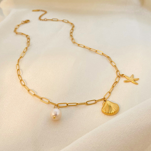 Collana in Acciaio Inossidabile Stile Oceano con Conchiglie, Perle e Stelle Marine, Gioielli in Titanio Placcato Oro 18K - Product Image 5