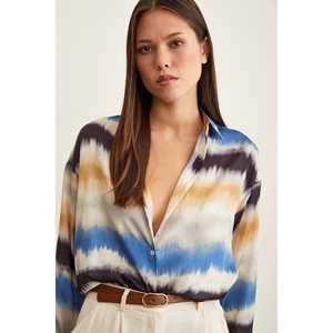 Camisa de gasa con estampado de acuarela para mujer, blusa azul informal con botones para uso diario - Product Image 1