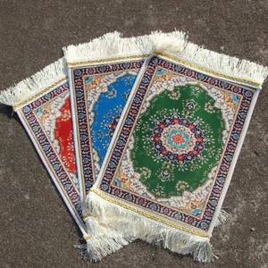 Alfombra de Oración Musulmana Lavable de Estilo Tradicional de Zhejiang, Alfombra Islámica Antideslizante con Diseño Floral, Juego de Regalo - Product Image 2