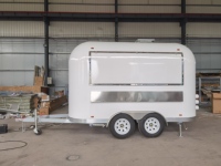 Camions de restauration multifonctionnels certifiés CE en acier inoxydable pour usage commercial en extérieur, chariot à hot-dogs