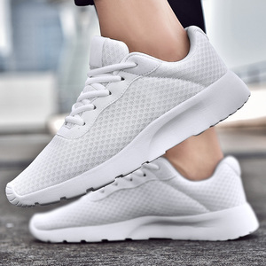 Sneakers en mesh à lacets avec logo personnalisé pour hommes - Chaussures de marche pour les saisons d'hiver/du printemps/du automne - Product Image 2