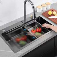Évier de cuisine moderne Koen, neuf, en laiton noir, triple bac, finition polie, robinet cascade, résistant aux rayures, sous plan, quatre trous