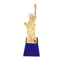 Nouveau design bleu cristal base poli galvanoplastie logo personnalisé doré américain Statue de la Liberté sculpture trophée en métal