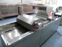 Machine de dépôt de crème de Cupcake de remplissage de crème de Muffin d'éponge
