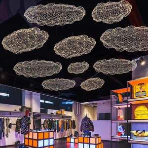 Nube flotante LED Candelabros y luces colgantes Malla de alambre creativa Forma de nubes Hotel Mall Sala de estar blanca Comedor de hierro - Product Image 4