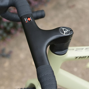 700c All Terrain Gravel <b>Bike</b> 12 Speed Wireless Shifting Carbon Front Fork Hydraulic Disc for Adventure Al6061 T6 Gravel <b>Frame</b> - Product Image 2