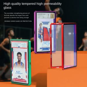 Étui de protection pour <span class=keywords><strong>carte</strong></span> de jeu de qualité supérieure, <span class=keywords><strong>transparent</strong></span> et disponible pour les cartes classées, en matériau métallique spécial - Product Image 3