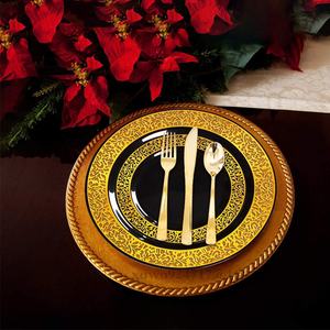 <span class=keywords><strong>Assiettes</strong></span> à dîner rondes en vrac de style évider à bas prix <span class=keywords><strong>Assiettes</strong></span> en plastique à cadre décoratif de mariage en or de récif antique - Product Image 3