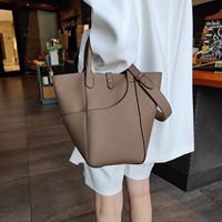 Grosir kustom Fashion wanita kulit asli selempang tas gantung kantor tas ember kulit sapi berkelas dengan empat cara membawa