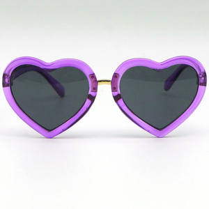 OEM nouveauté plastique pour enfants couleur personnalisée en option coeur 100% lunettes de soleil de protection UV400 - Product Image 5