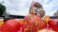 Parc de jeux gonflable commercial en PVC sur le thème du gorille et des en-cas roses, aire de jeux gonflable pour enfants