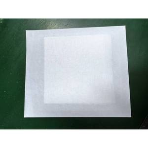 Compresses médicales stériles en gaze 40x40cm, 16 plis, en coton pur hydrophile, conditionnées individuellement - Product Image 4