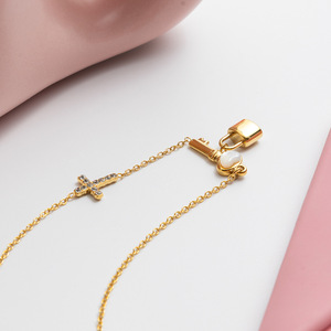 Collar con colgante de llave y dije de nácar, cadena dorada, regalo para mujer, joyería de moda - Product Image 4