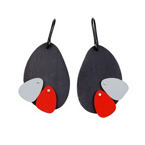Pendientes de Aro Acrílicos con Forma de Luna Negra, Modernos y Elegantes para Mujer, con Baño de Oro, Joyería de Moda - Product Image 5