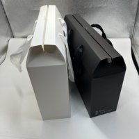 Boîte en carton carrée recyclable sur mesure pour vêtements et cadeaux