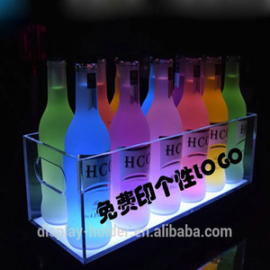 Vitrina Iluminada LED <span class=keywords><strong>de</strong></span> Acrílico Personalizada para Botellas <span class=keywords><strong>de</strong></span> Cerveza, Caja <span class=keywords><strong>de</strong></span> Luz con Logotipo Grabado para Exhibición y Decoración <span class=keywords><strong>de</strong></span> Tiendas - Product Image 2