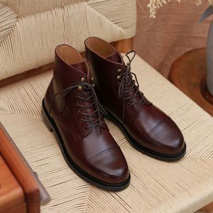 Botas retro de estilo inglés para hombre, modernas y versátiles, con cordones, de cuero genuino, informales, de caña alta, para trabajo, con pliegues - Product Image 2